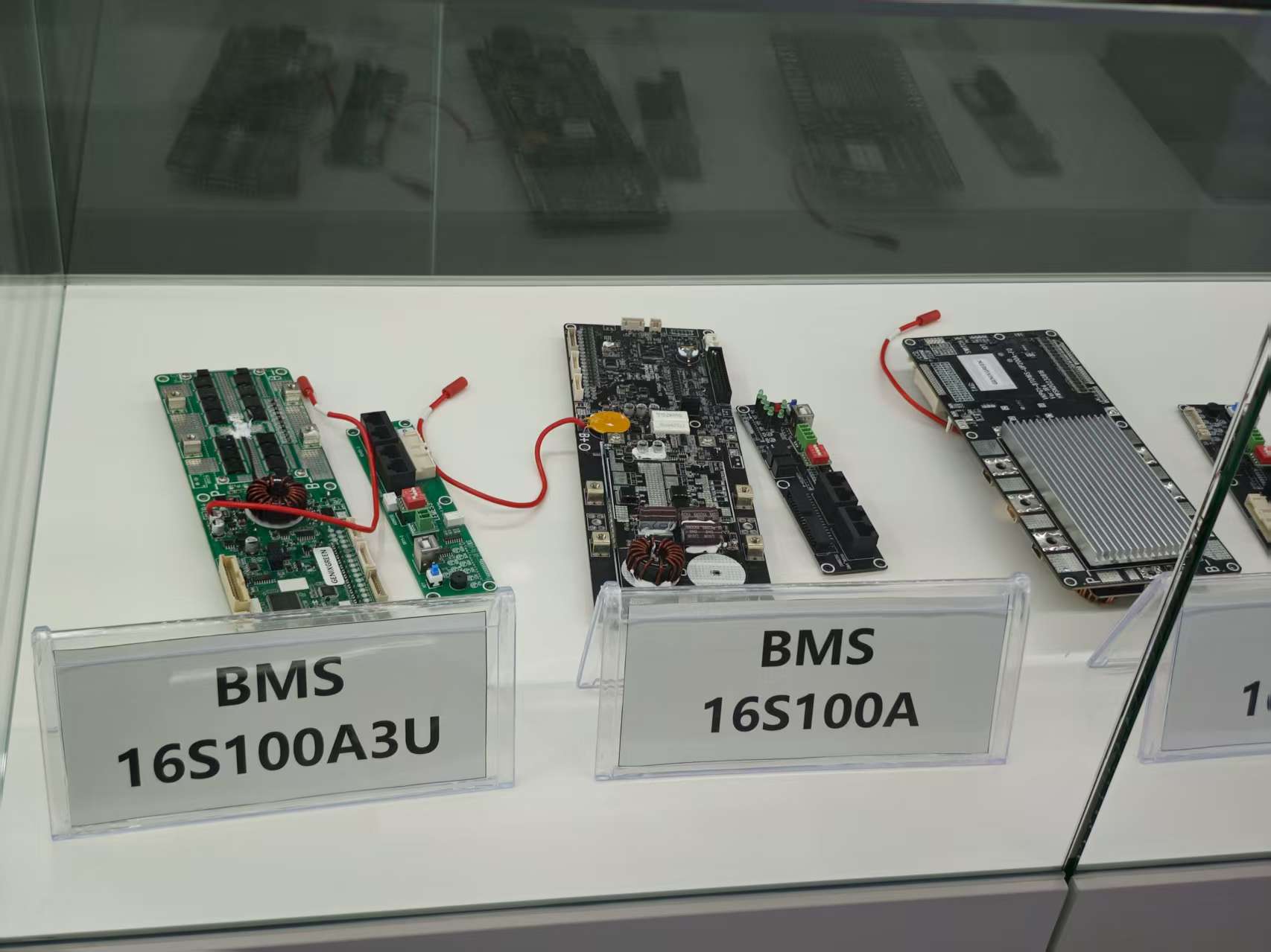 Beyond the Battery: Why Your Energy Storage System's Brain Matters Most