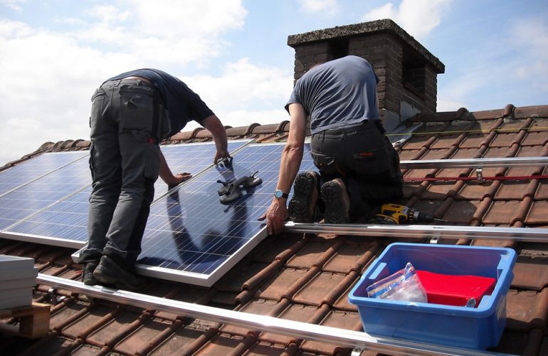 Solar panels for apartments & renters: your options - SONECPOWER