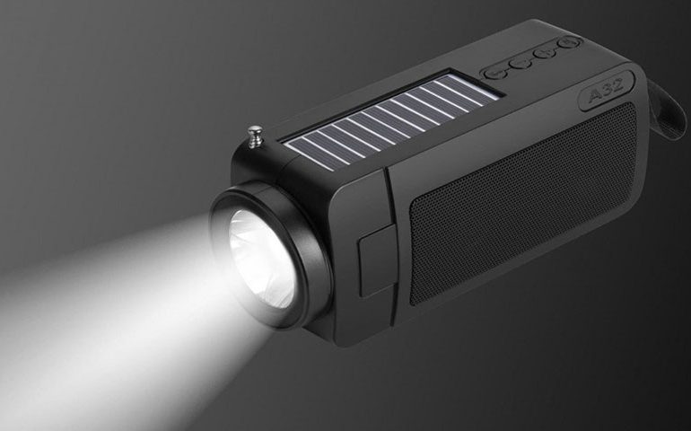 Can You Charge a Solar Panel with a Flashlight? - SONECPOWER