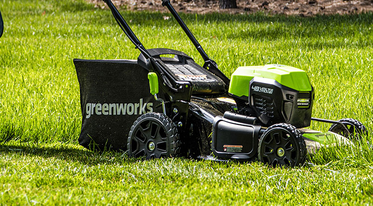How Long Do Lawn Mower Batteries Last - SONECPOWER