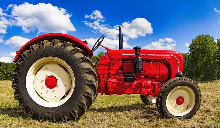 How Long Do Tractor Batteries Last? - SONECPOWER