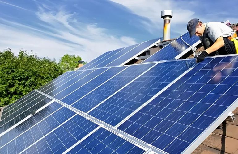 Is it safe to have solar panels on your roof? - SONECPOWER